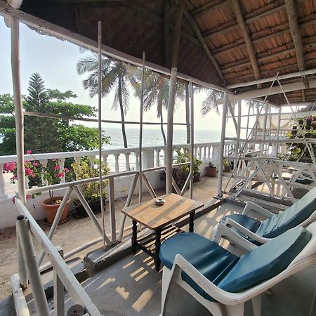 This Is It Beachfront - Rooms, Cafe & Events Arambol Dış mekan fotoğraf